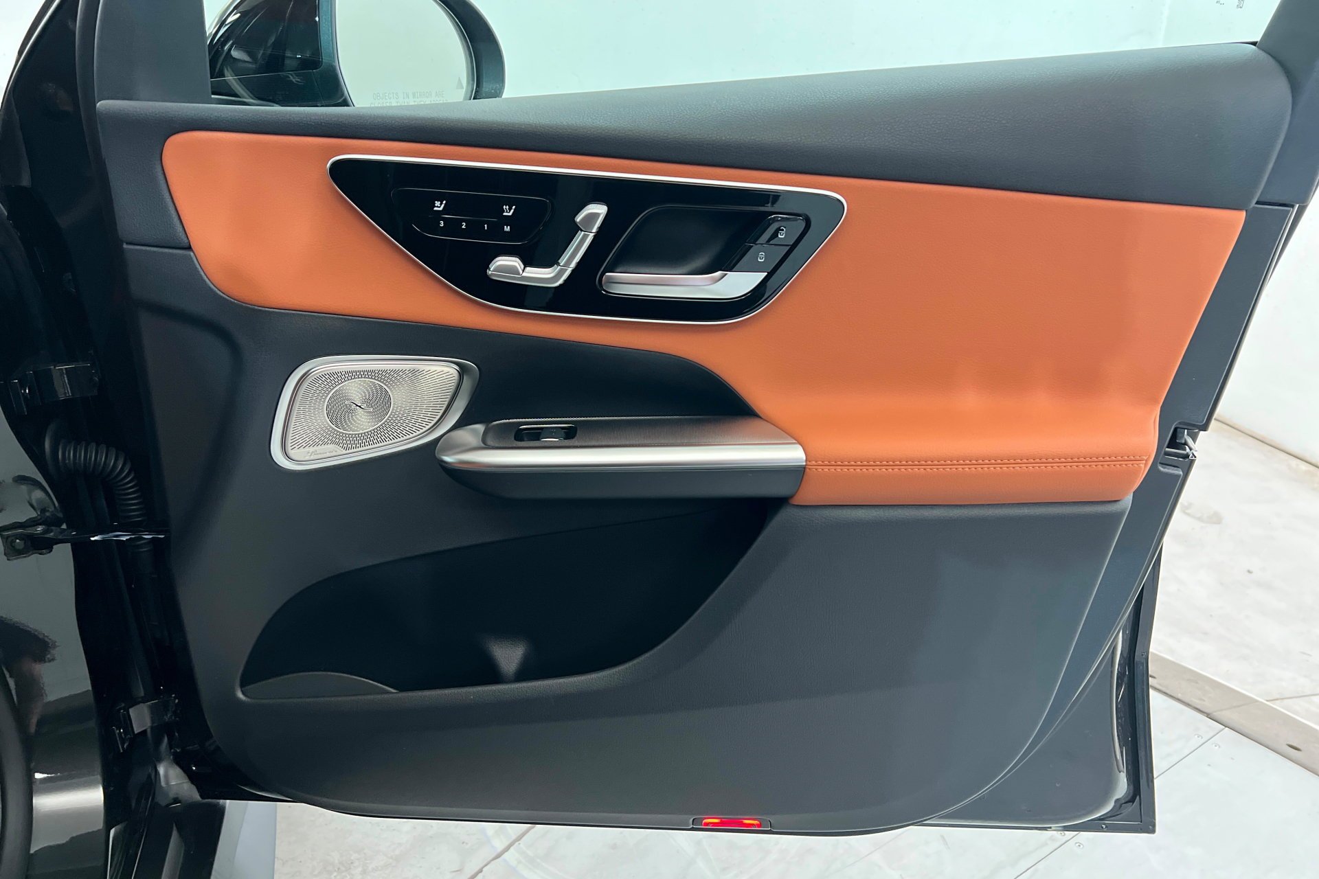 New 2027 Graphite Grey Metallic Mercedes-Benz GLC 300 image 49