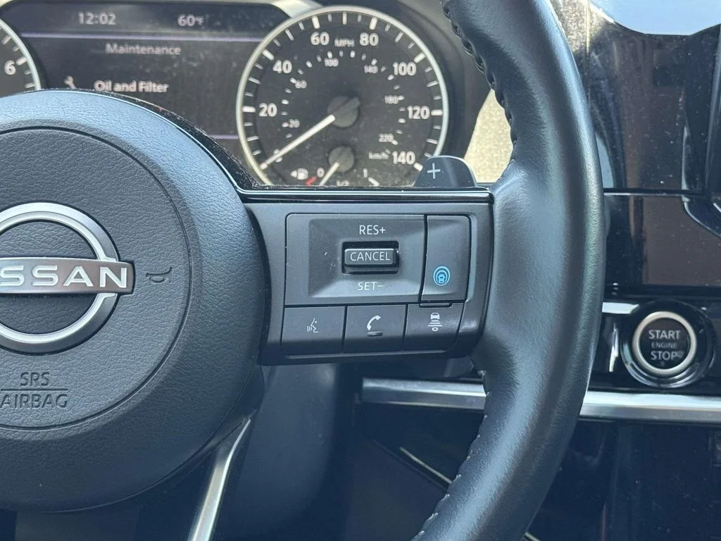 Used 2022 Gray Nissan SL image 21