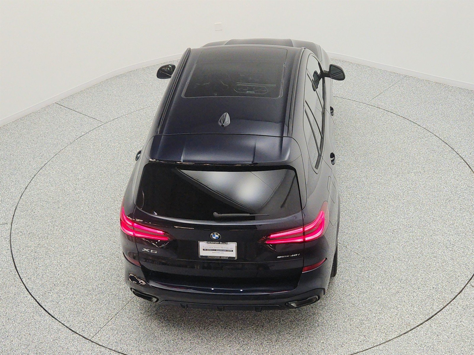 Used 2023 Carbon Black Metallic BMW sDrive40i Sports Activity Vehicle image 27