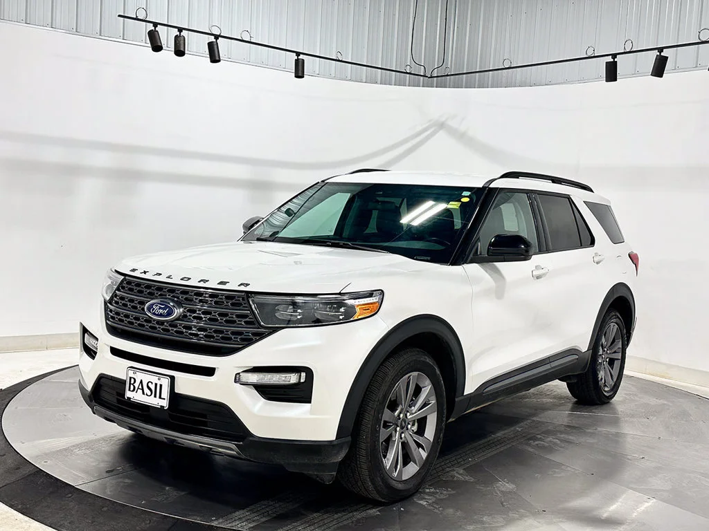 Used 2022 White Ford XLT image 8