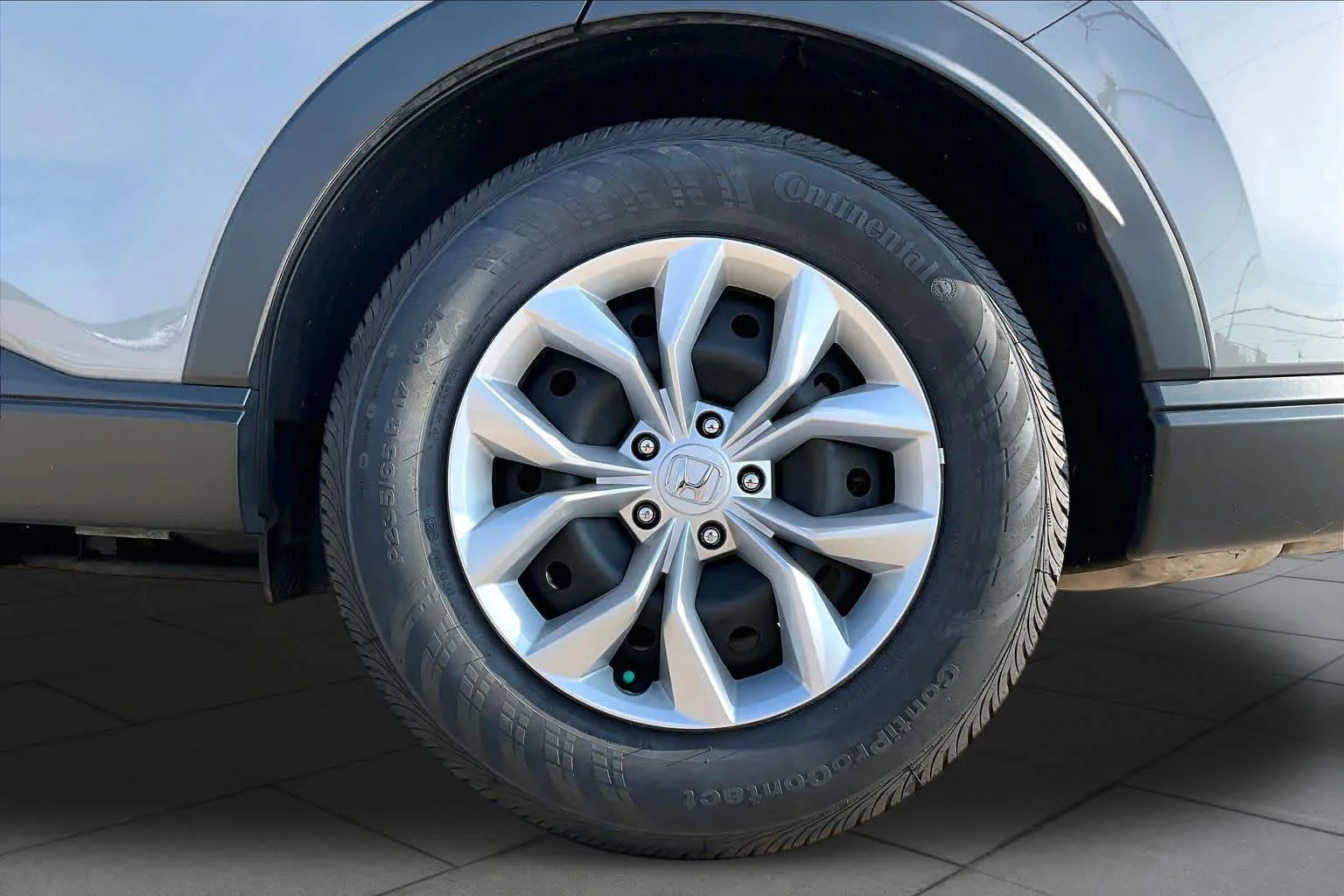 Used 2025 Urban Gray Pearl Honda LX image 10