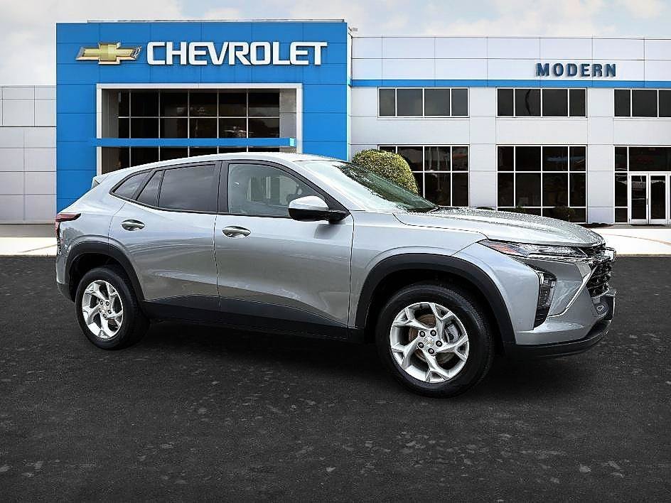 Used 2024 Sterling Gray Metallic Chevrolet LS image 6