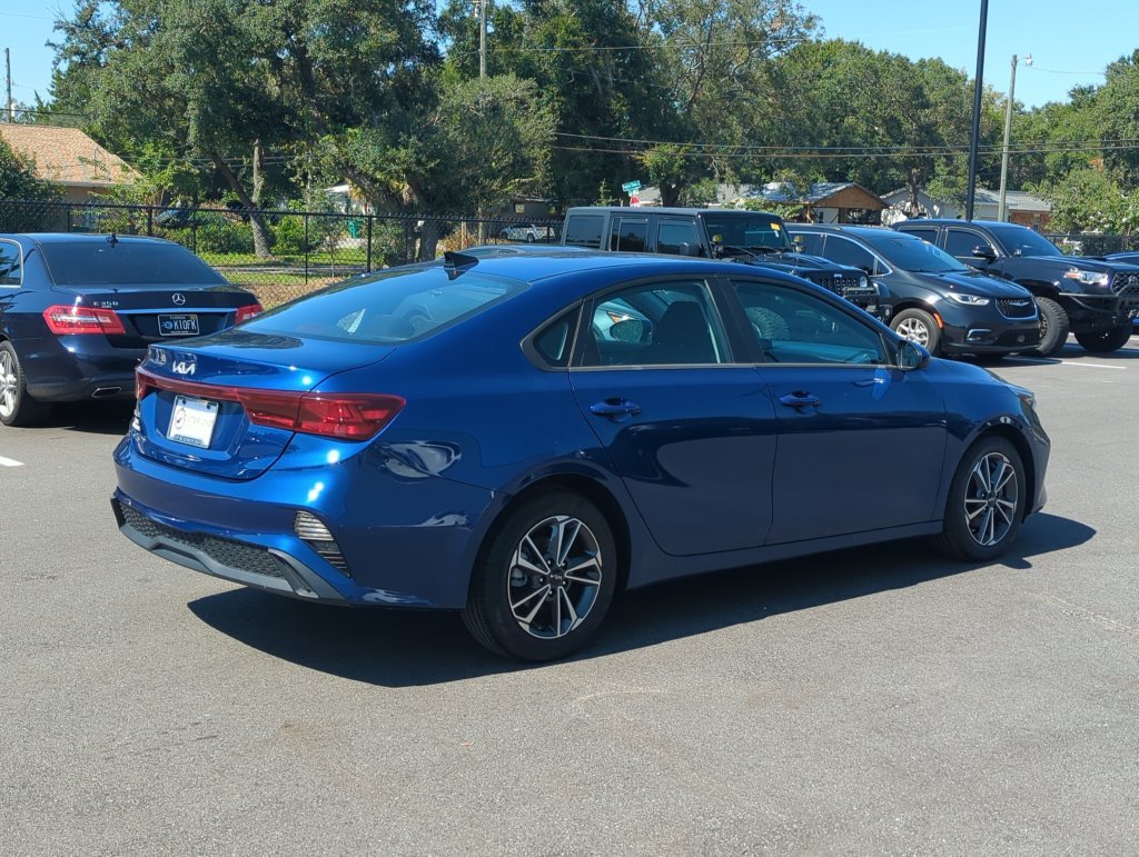 Used 2023 Blue Kia LXS image 7