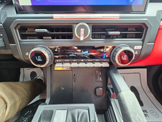 2026 Toyota Tacoma TRD Pro - Photo 13