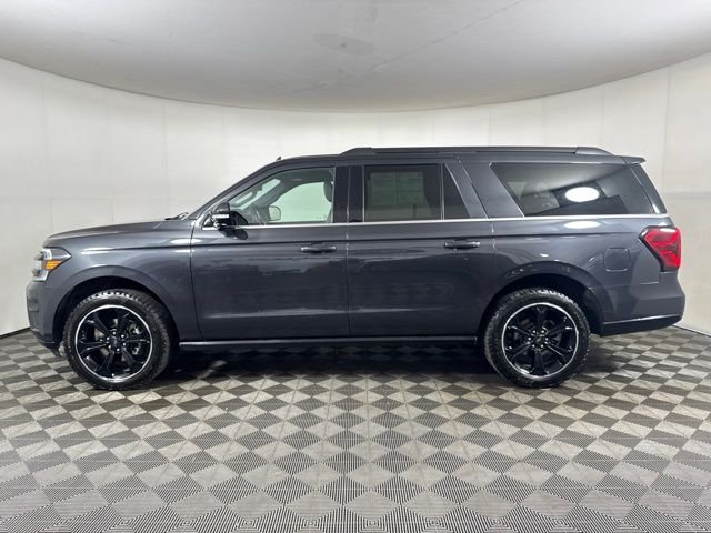 Used 2022 Gray Ford Limited image 7