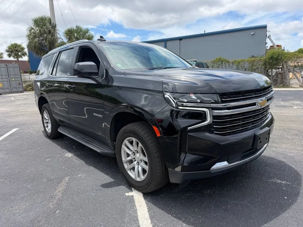 Used 2021 BLACK Chevrolet LT image 1