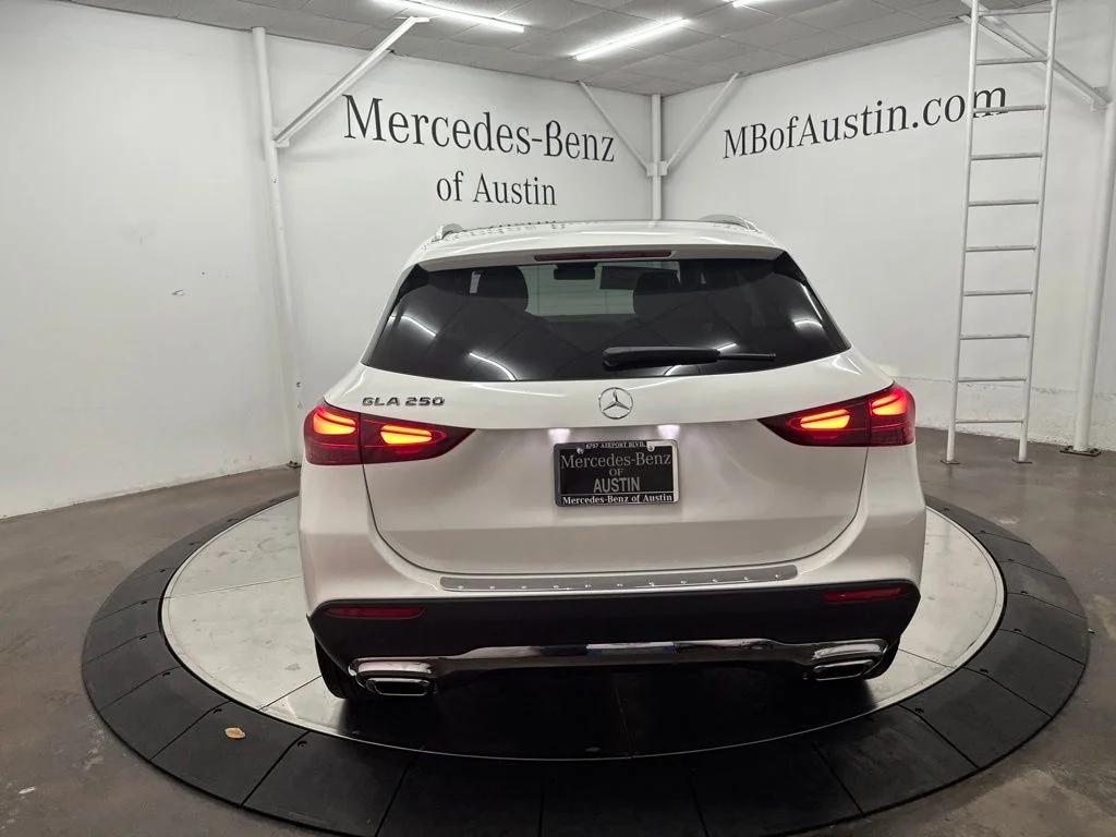 New 2026 White Mercedes-Benz GLA 250 image 6