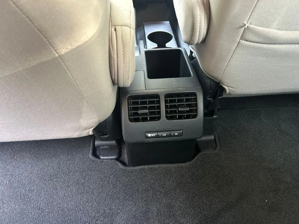 Used 2012 White Mazda Touring image 27