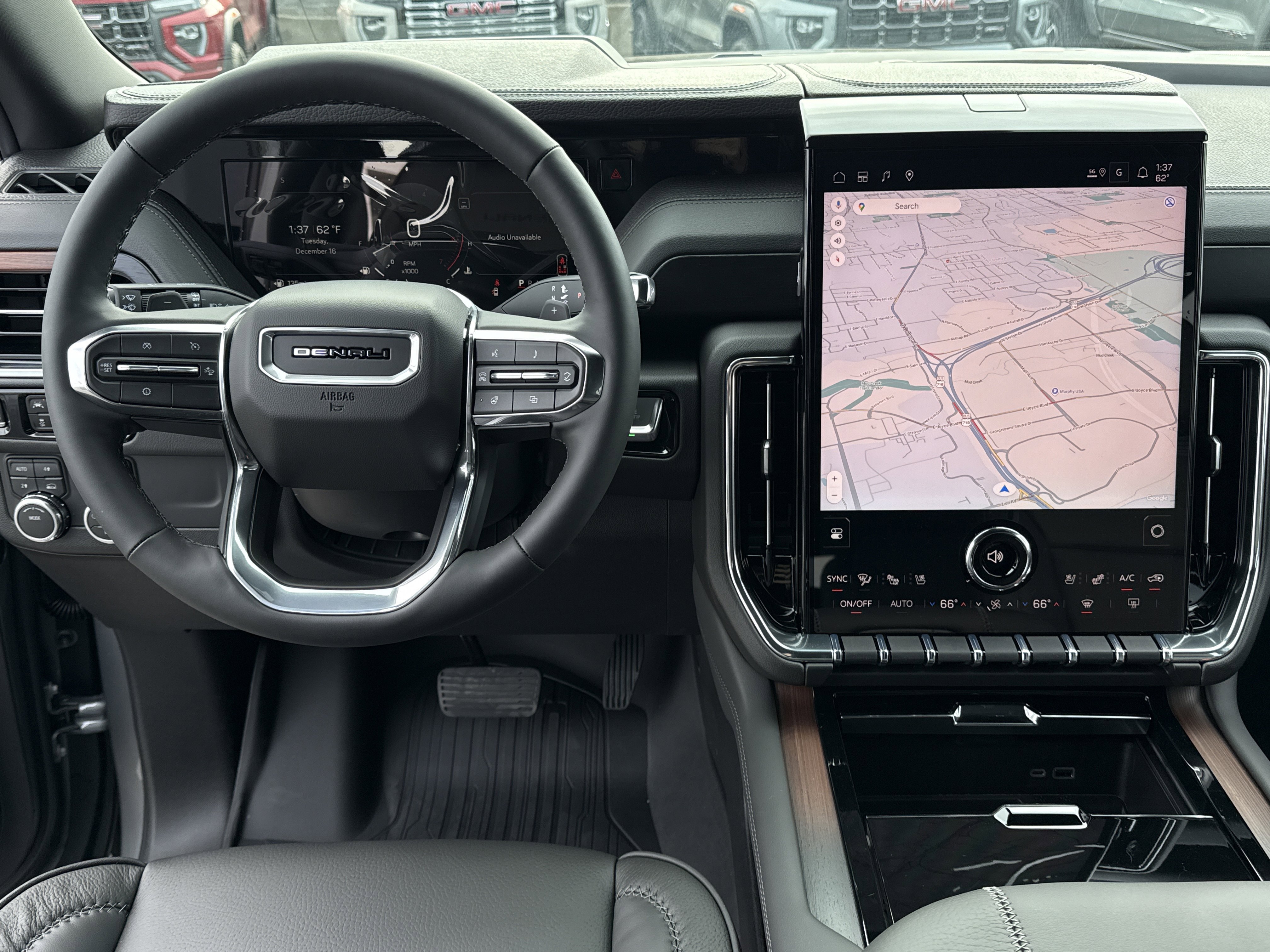 2026 GMC Yukon XL Denali - Photo 8