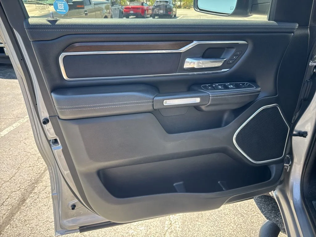 Used 2021 Silver Ram Laramie image 13