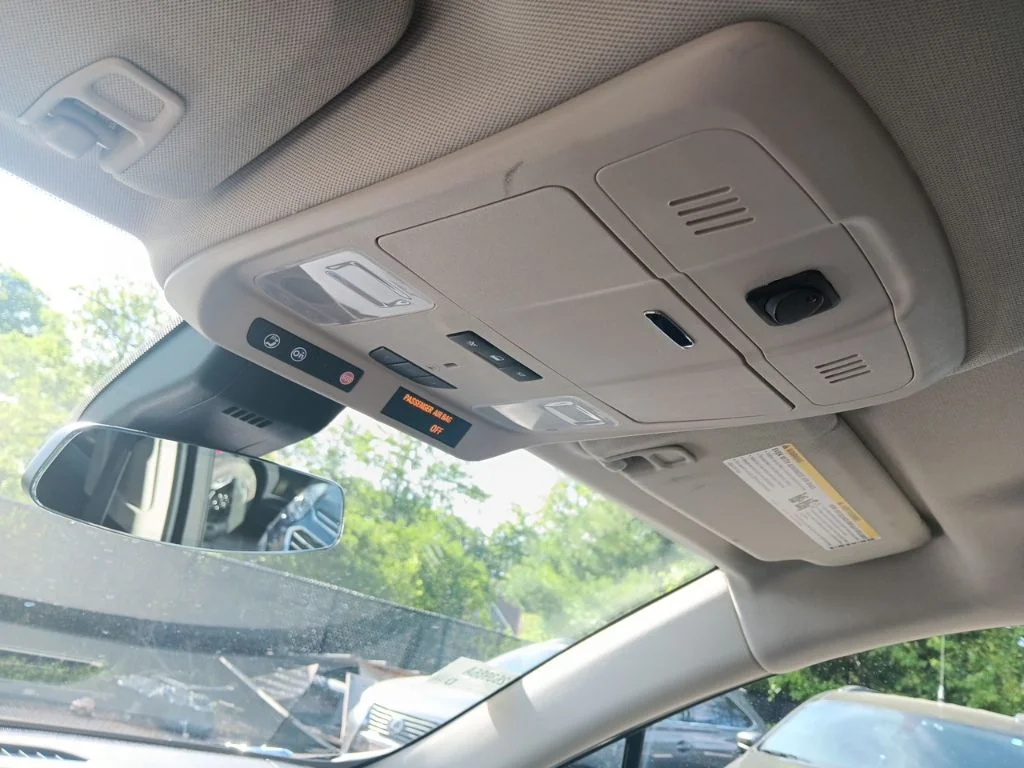 Used 2019 Bronze Alloy Metallic Buick Premium I image 36