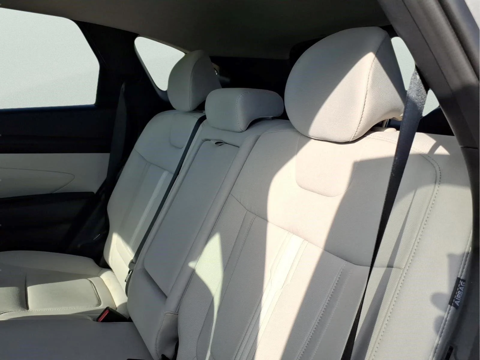 Used 2025 Shimmering Silver Hyundai SEL image 13