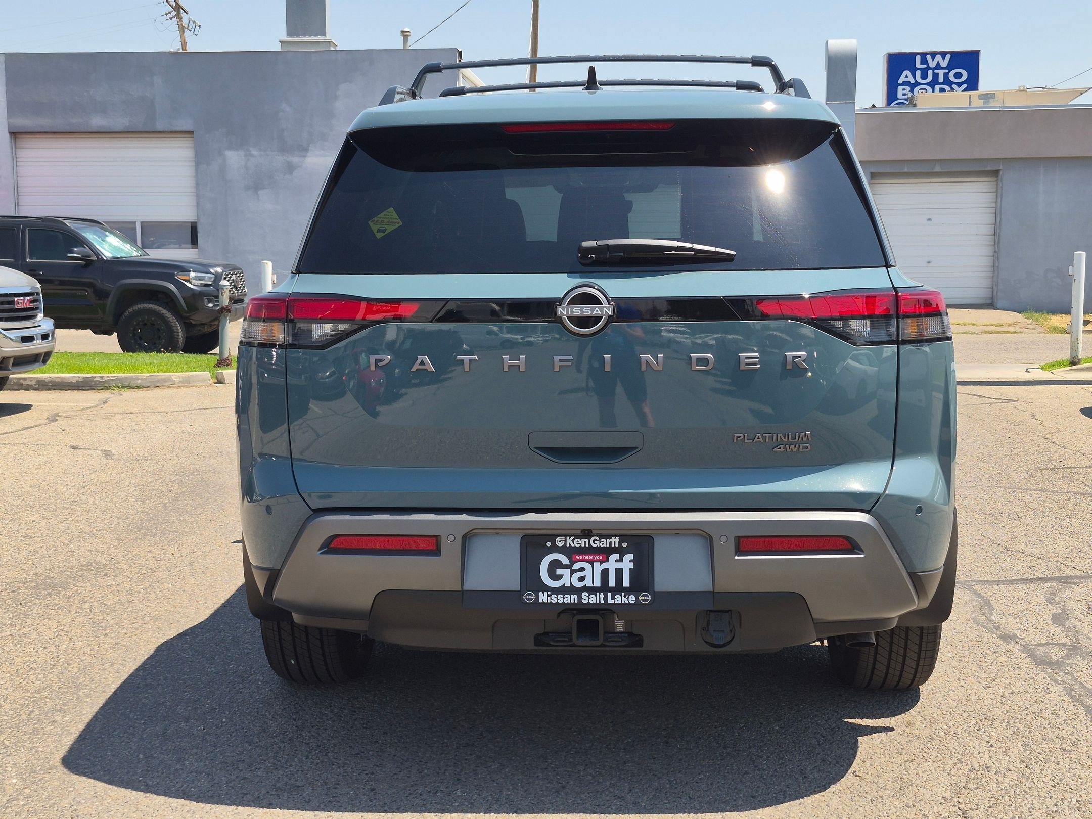 New 2026 Baltic Teal Pearl Nissan Platinum image 4