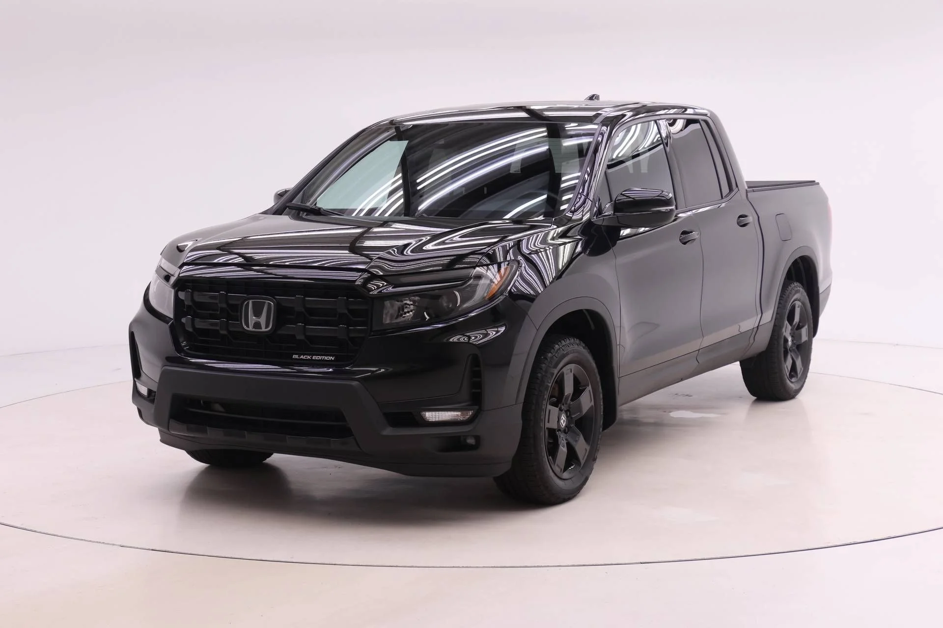 2025 Honda Ridgeline Black Edition's photo