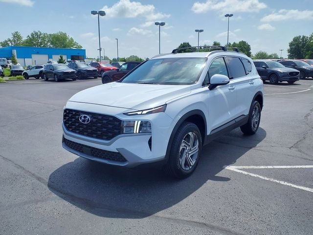 Used 2023 White Hyundai SEL image 4