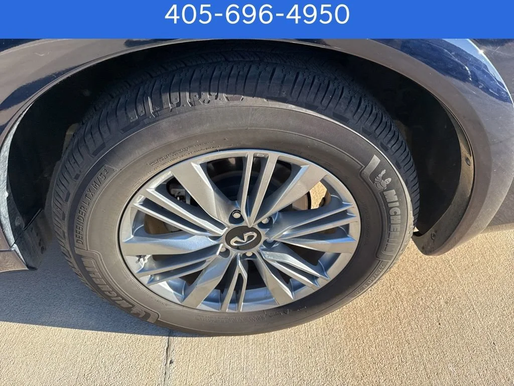 Pre-Owned 2022 INFINITI QX80 LUXE