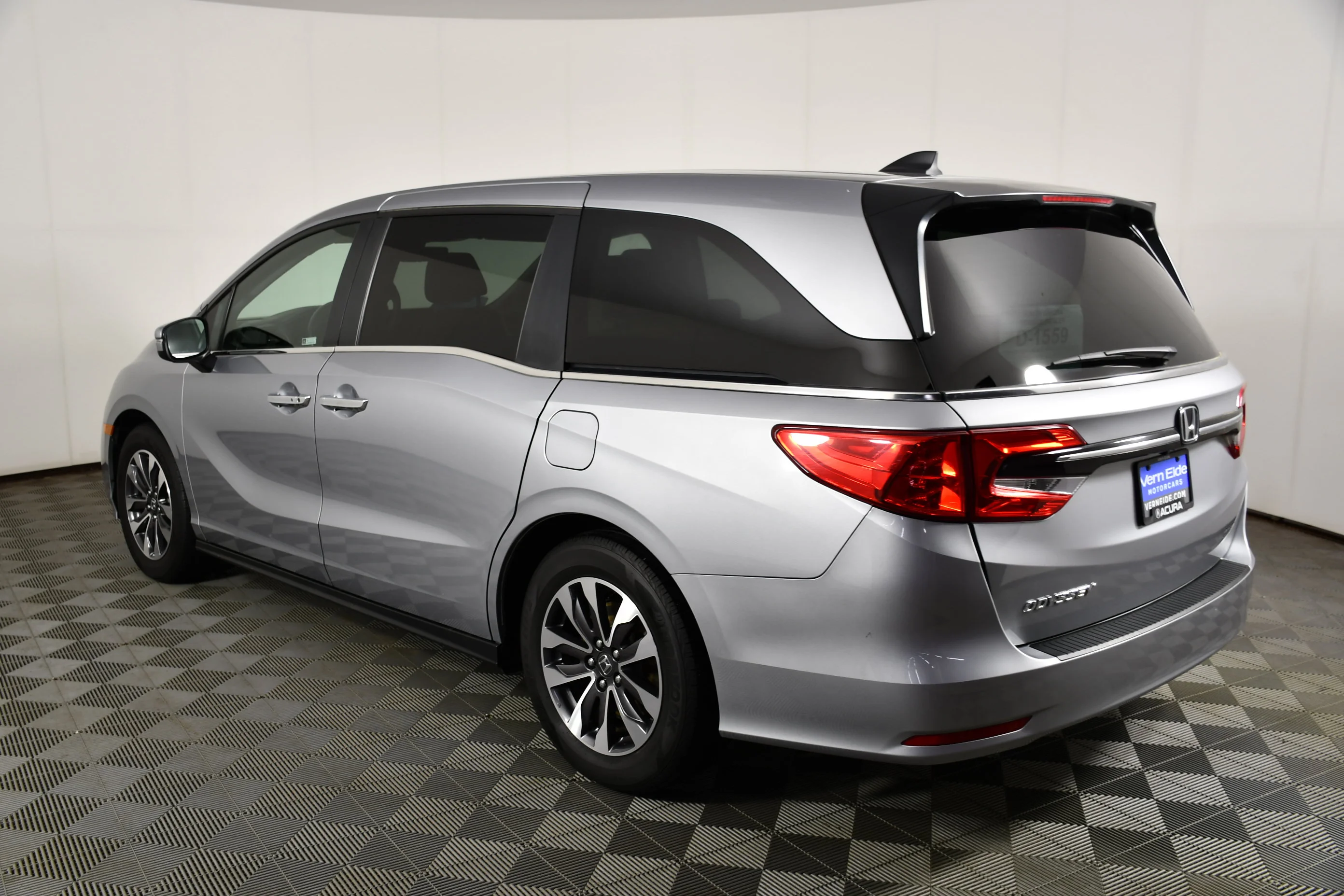 Used 2022 Lunar Silver Metallic Honda EX-L image 8