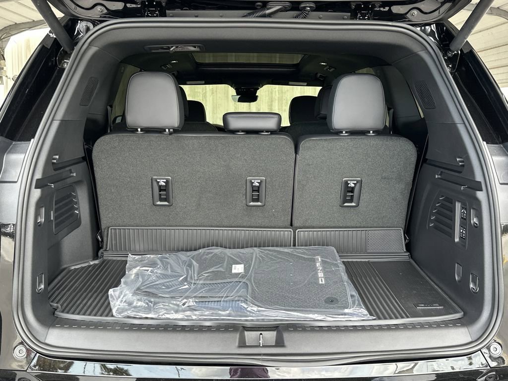 New 2026 Ebony Twilight Metallic GMC Denali image 33