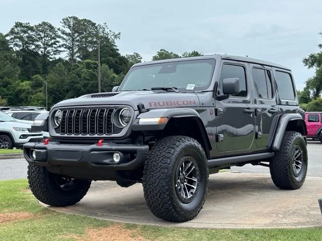 New 2026 Granite Crystal Metallic Clear-Coat Exterior Paint Jeep Rubicon X image 3