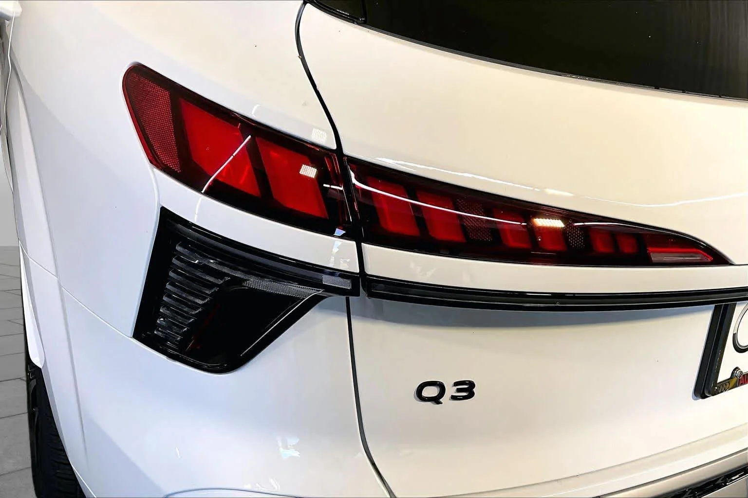New 2026 Arkona White/Z9 Audi S line image 14