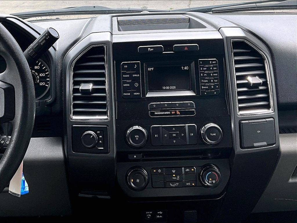 Used 2015 Tuxedo Black Metallic Ford XLT image 18