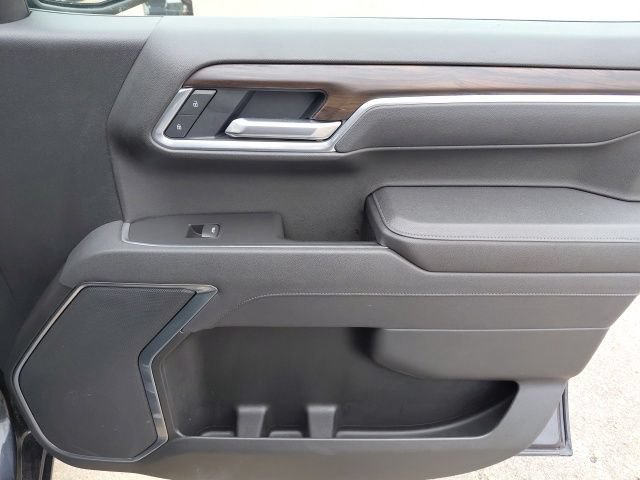 Used 2025 Titanium Rush Metallic GMC SLT image 29