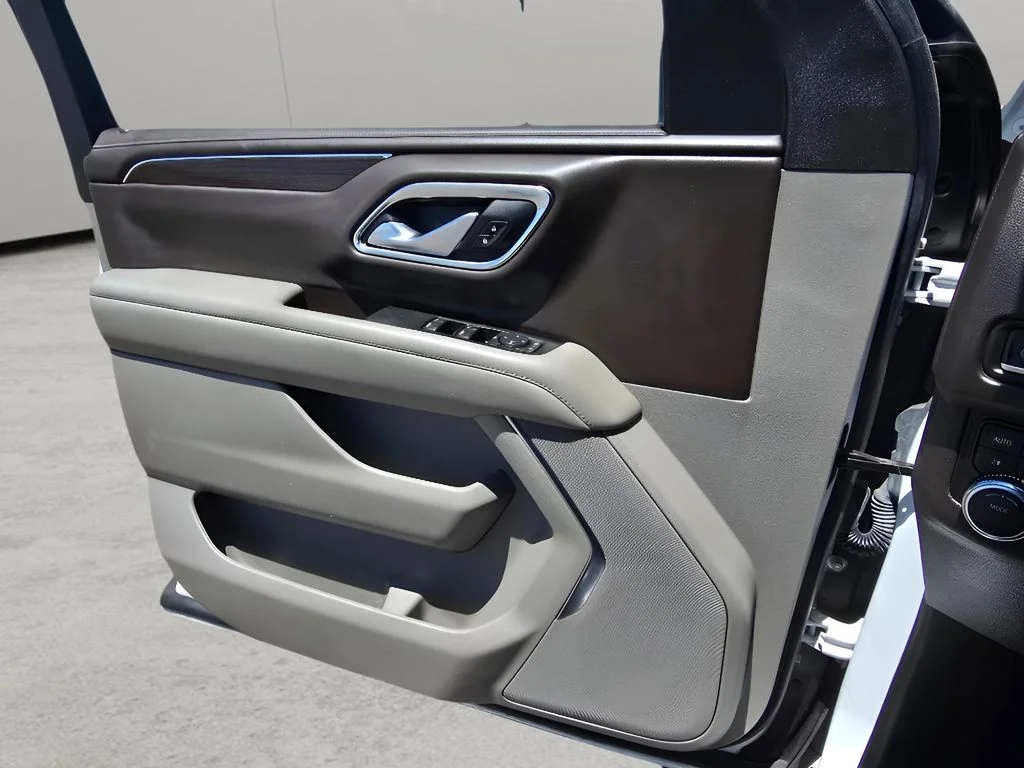 Used 2022 Summit White GMC SLE image 21