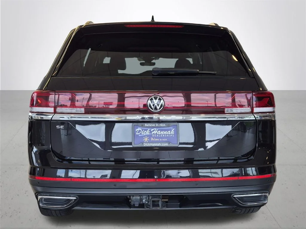 Used 2025 Black Volkswagen 2.0T SE w/Technology image 8