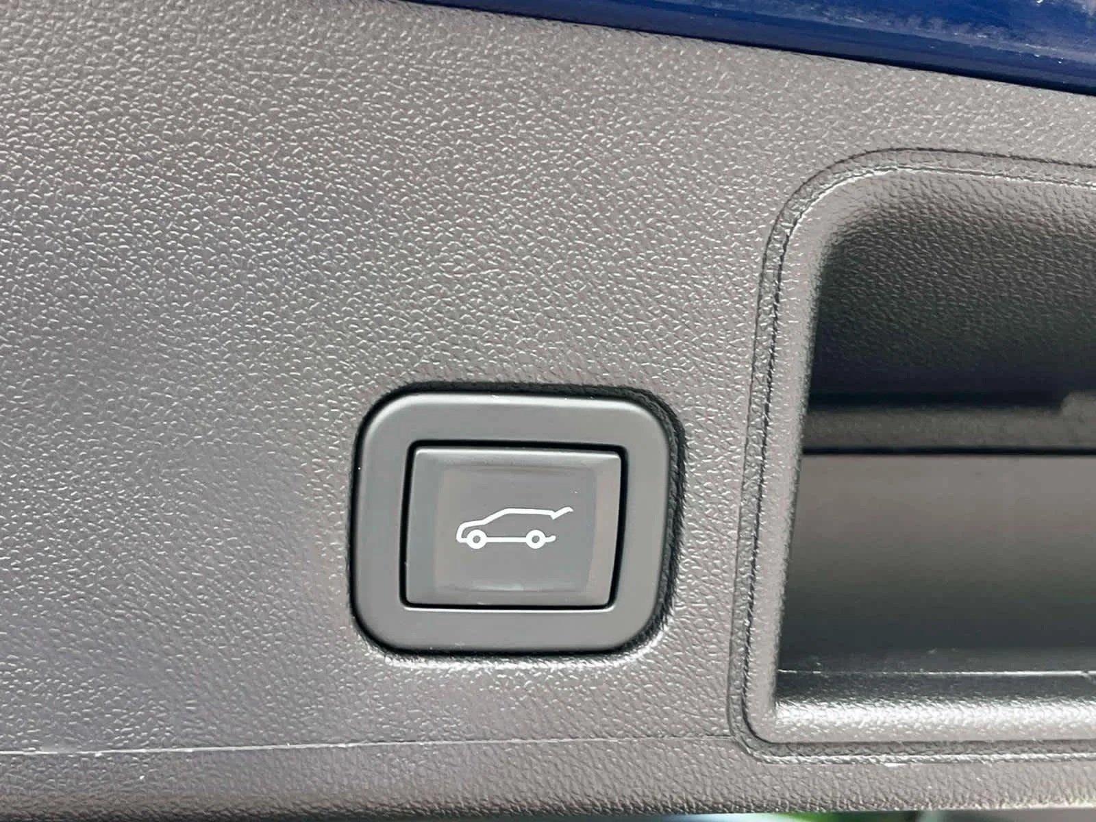 Certified Used 2023 Marine Metallic GMC SLT image 18