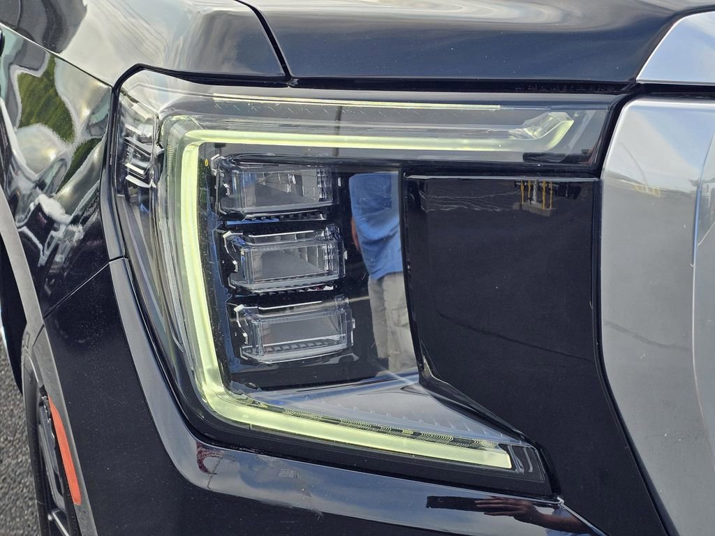Used 2023 Onyx Black GMC Denali image 4