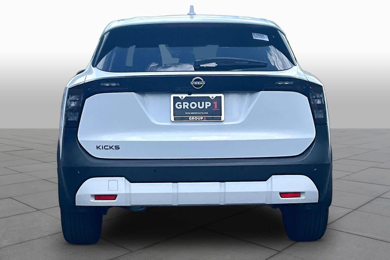 Pre-Owned 2025 Nissan Kicks SV