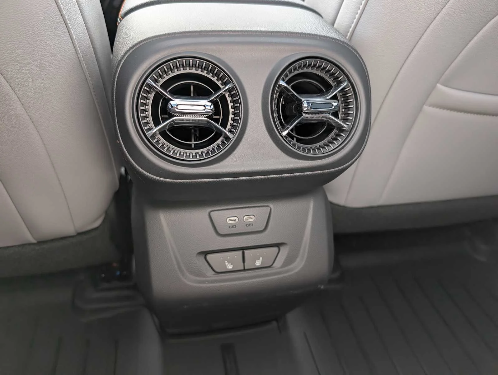 2026 Chevrolet Blazer EV SS - Photo 17