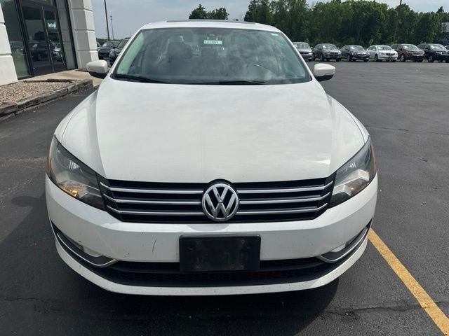 Used 2015 Candy White Volkswagen 1.8T SE image 3