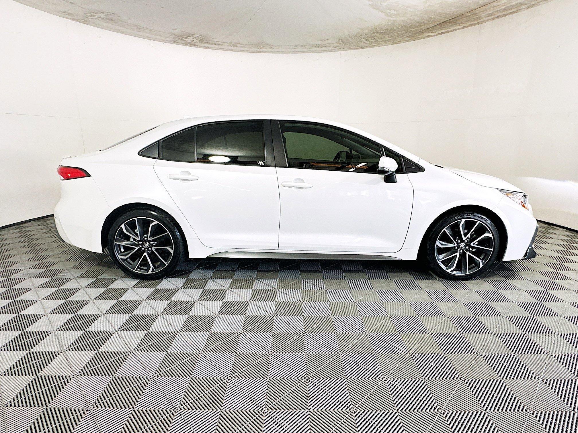 2022 Toyota Corolla thumbnail 4