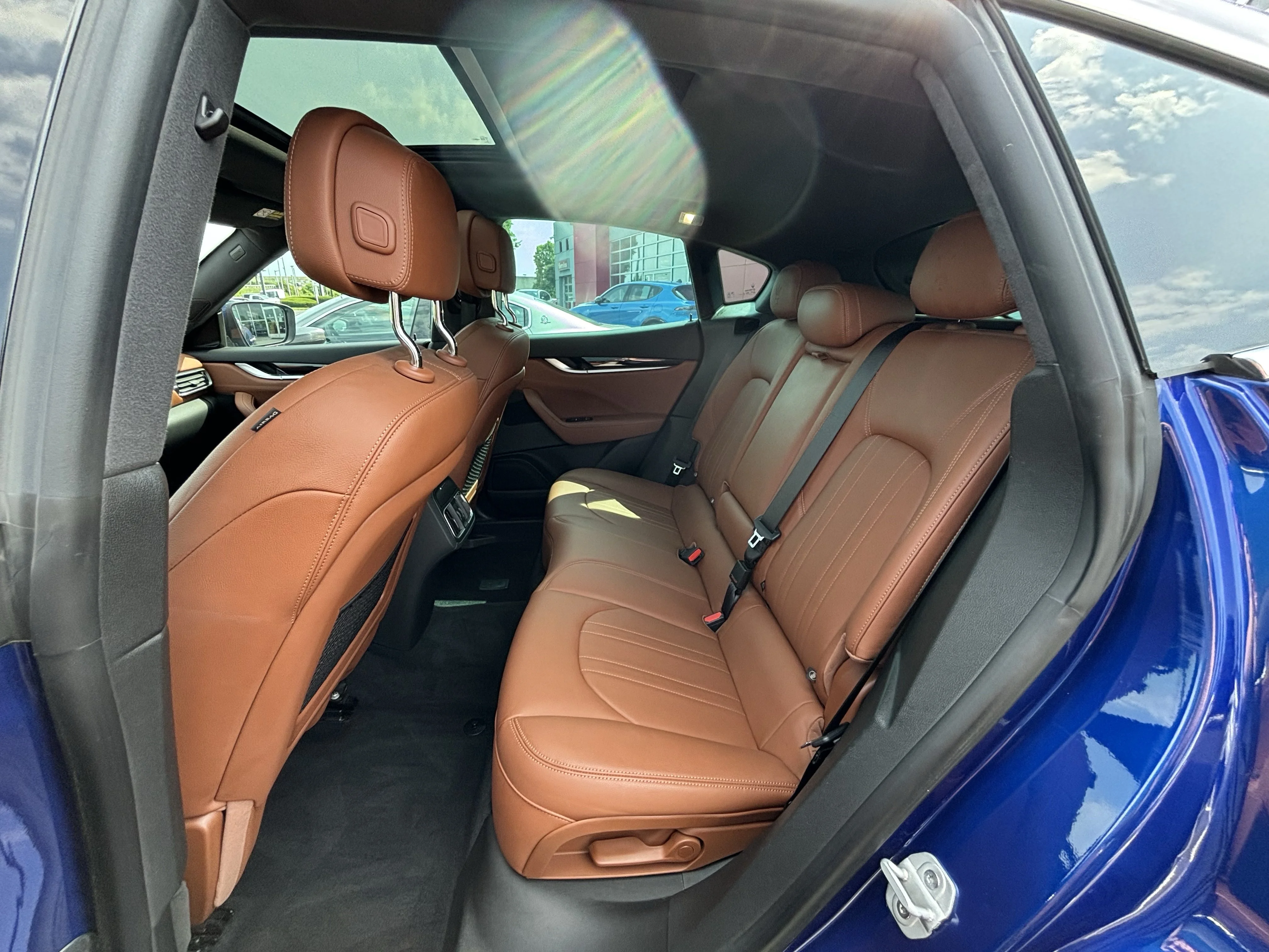 Used 2021 Blu Emozione Metallic Maserati S image 38