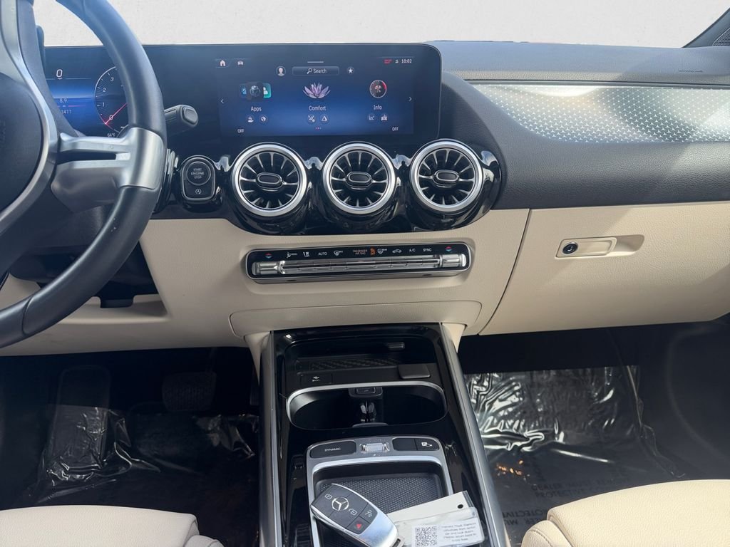 Used 2025 Polar White Mercedes-Benz GLA 250 image 11