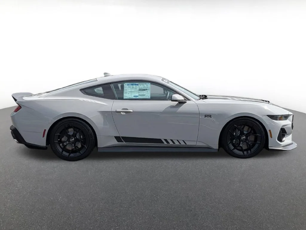 New 2026 Avalanche Gray Ford GT Premium Fastback image 2