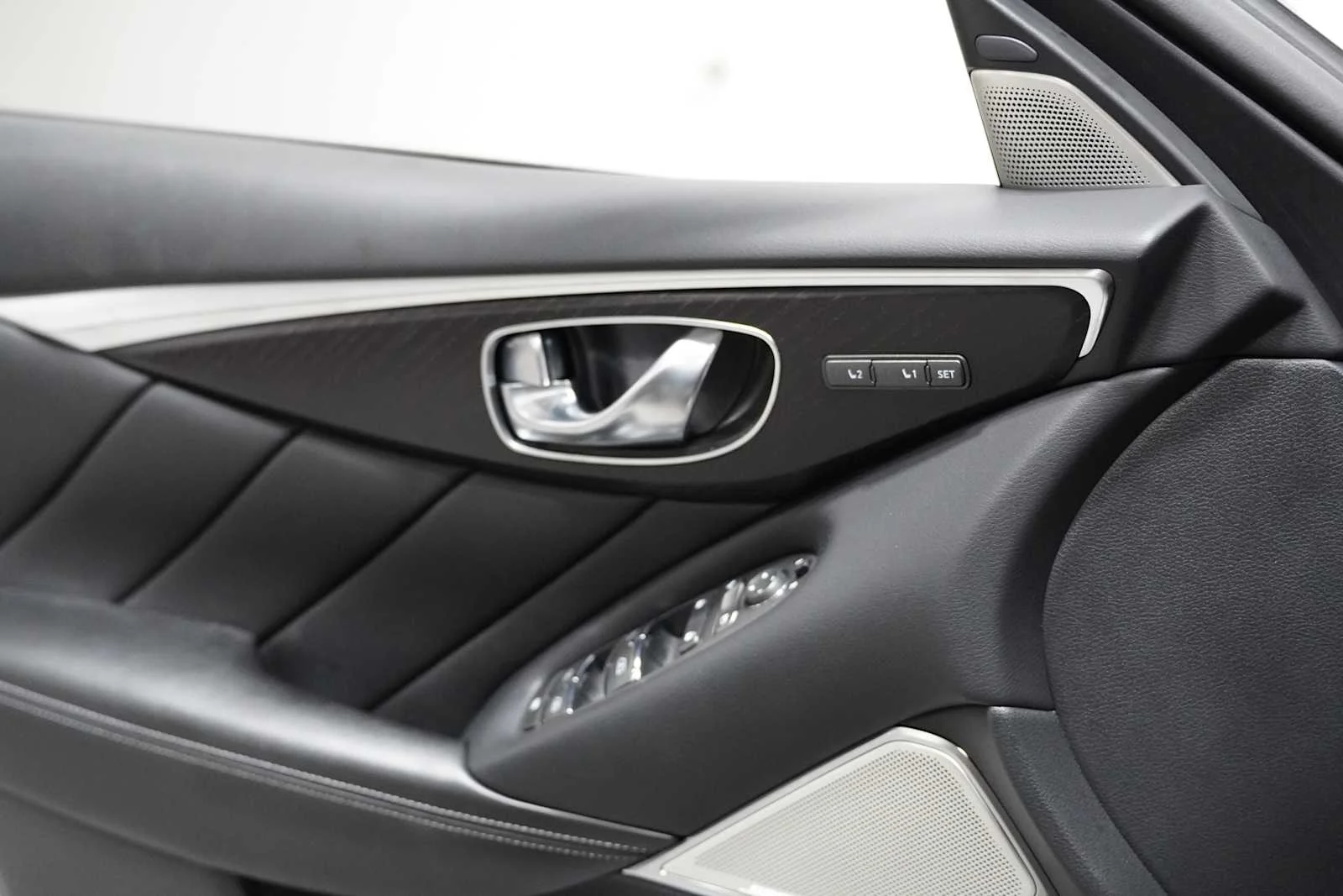 Used 2023 Graphite Shadow INFINITI SENSORY image 13
