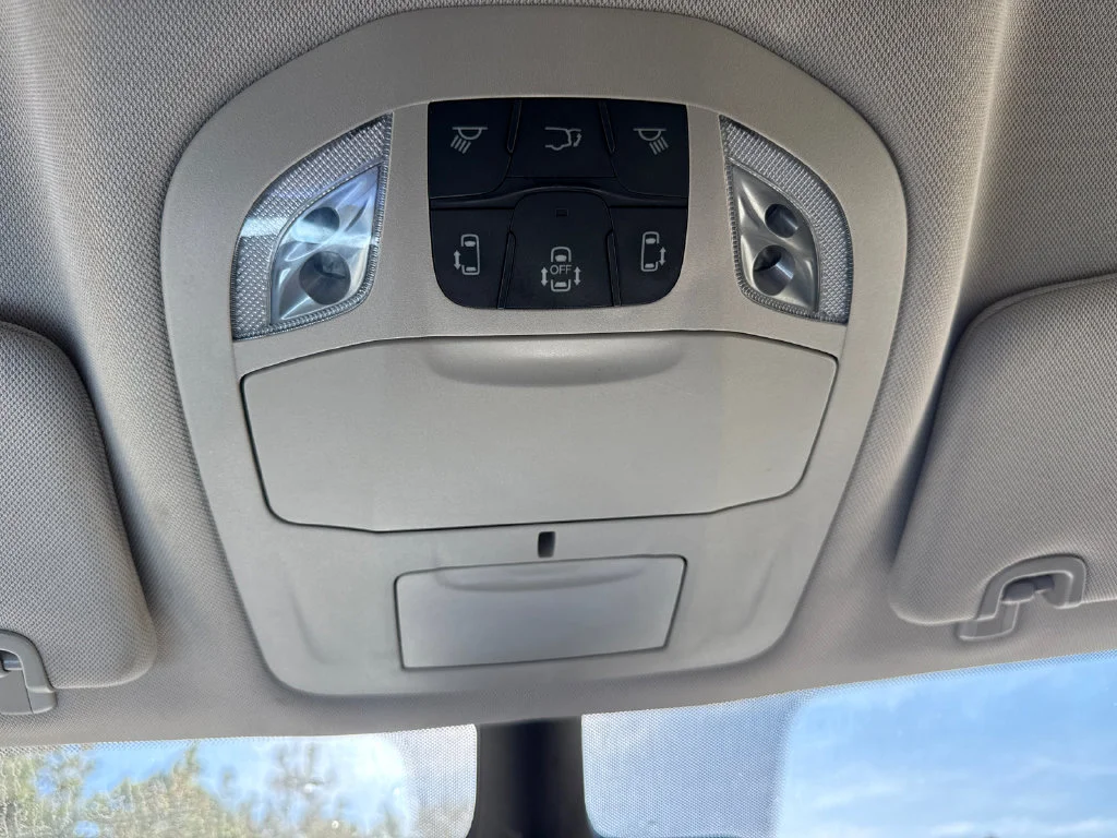Used 2024 Bright White Clearcoat Chrysler Touring L image 28