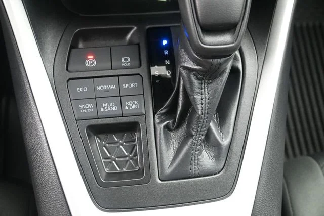 Used 2022 Magnetic Gray Met Toyota XLE image 19