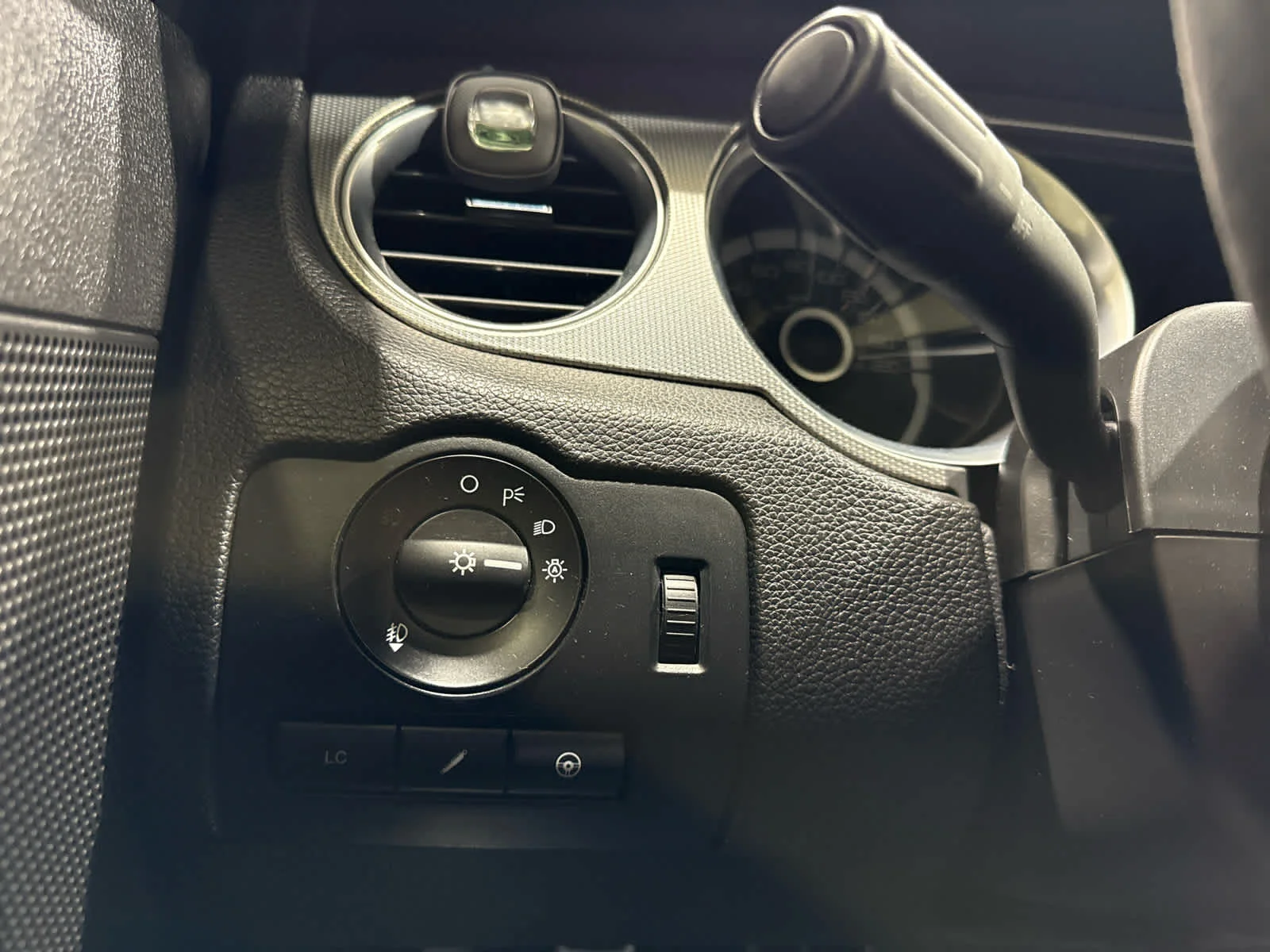 Used 2014 Silver Ford Shelby GT500 image 20