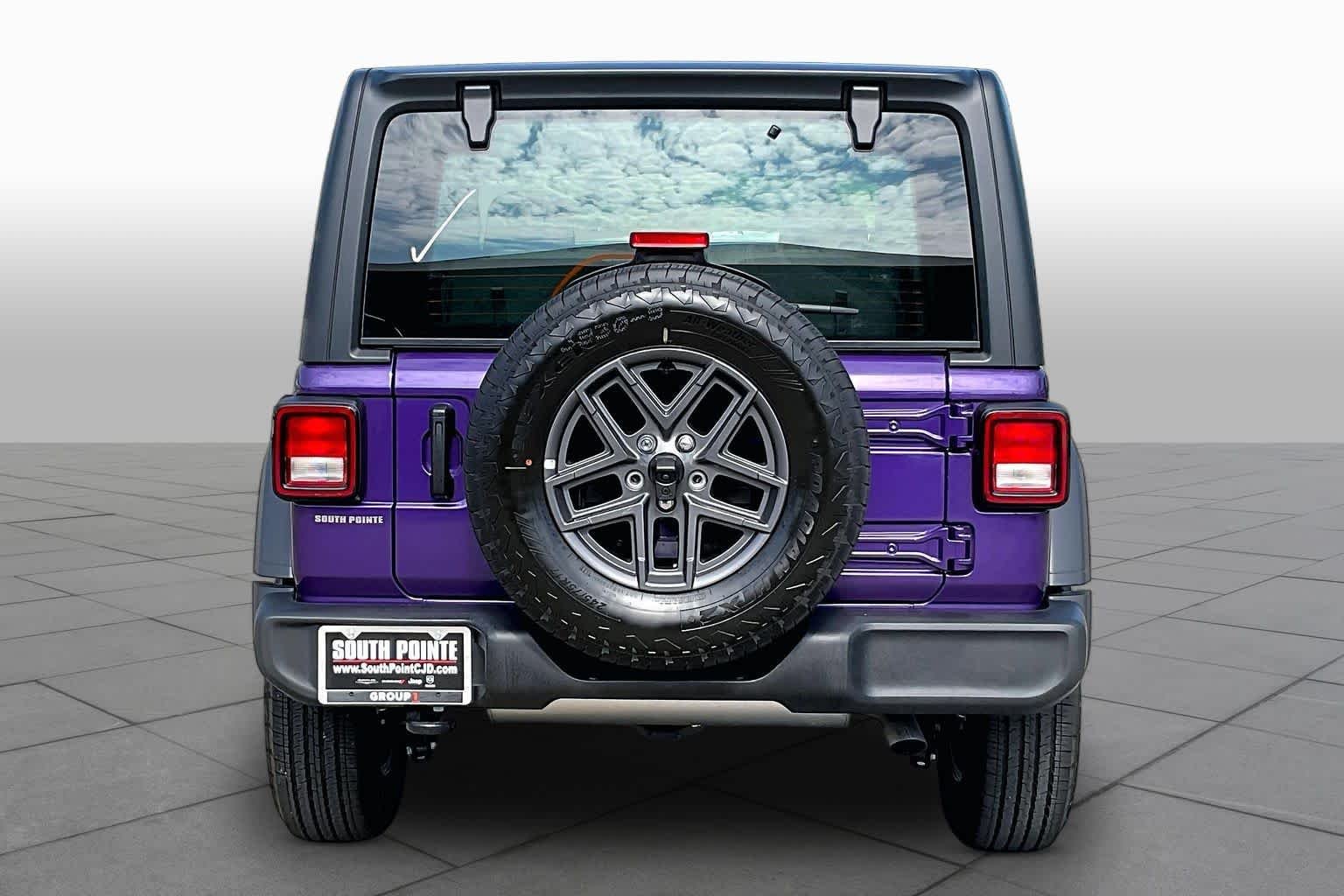 New 2026 Reign Exterior Paint Jeep Sport image 4