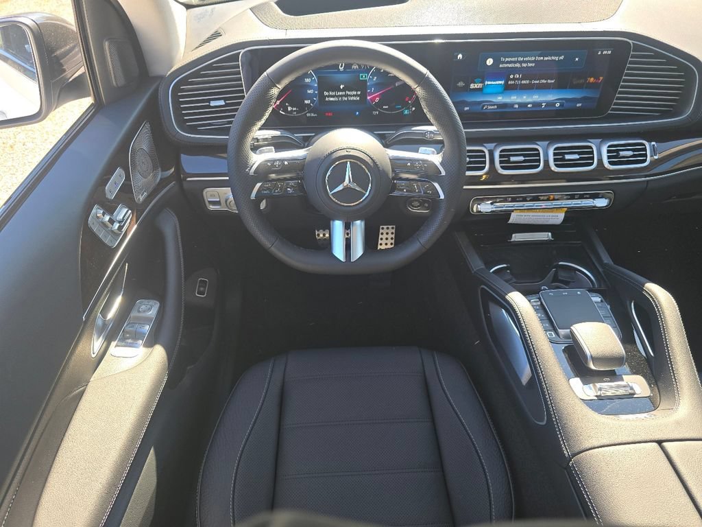 New 2026 MANUFAKTUR Moonlight White Metallic Mercedes-Benz GLS 450 image 66
