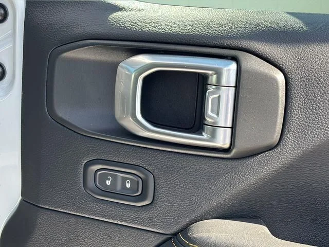 2025 Jeep Wrangler 4-Door Sahara - Photo 41