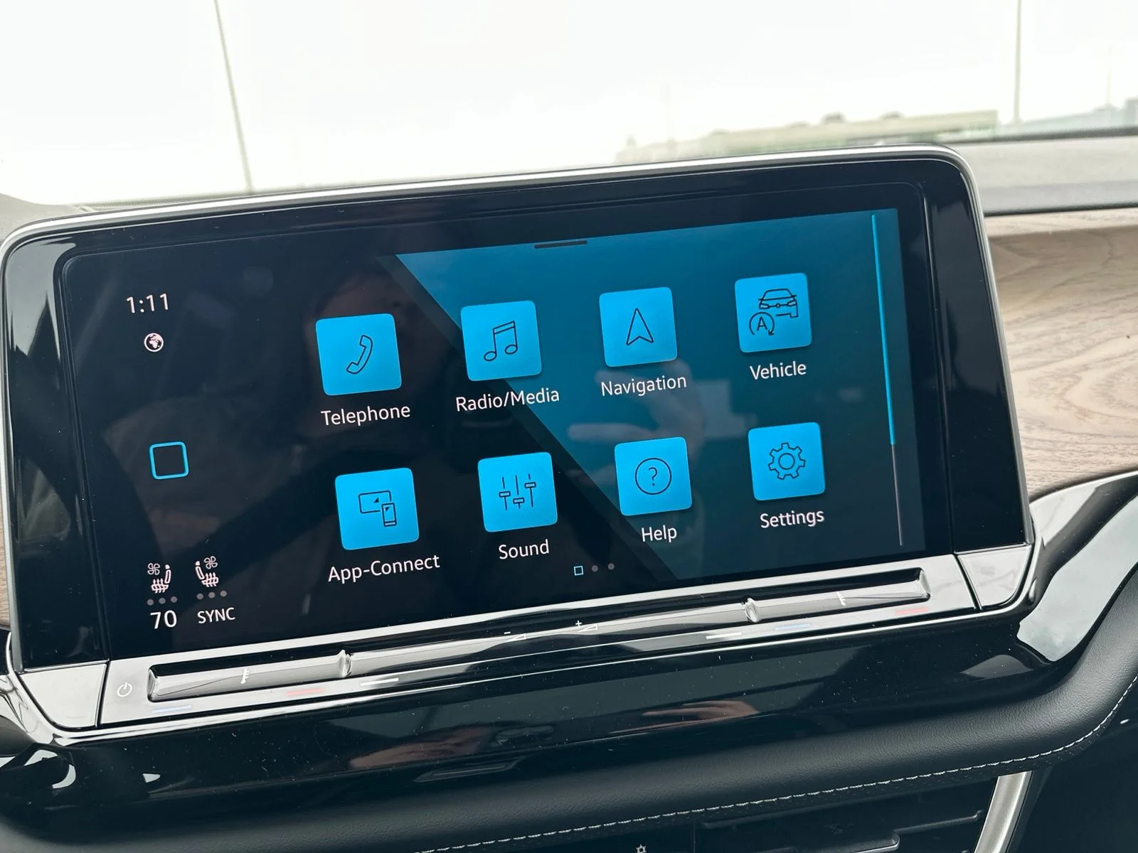 New 2026 Black Volkswagen 2.0T SE w/Technology image 51