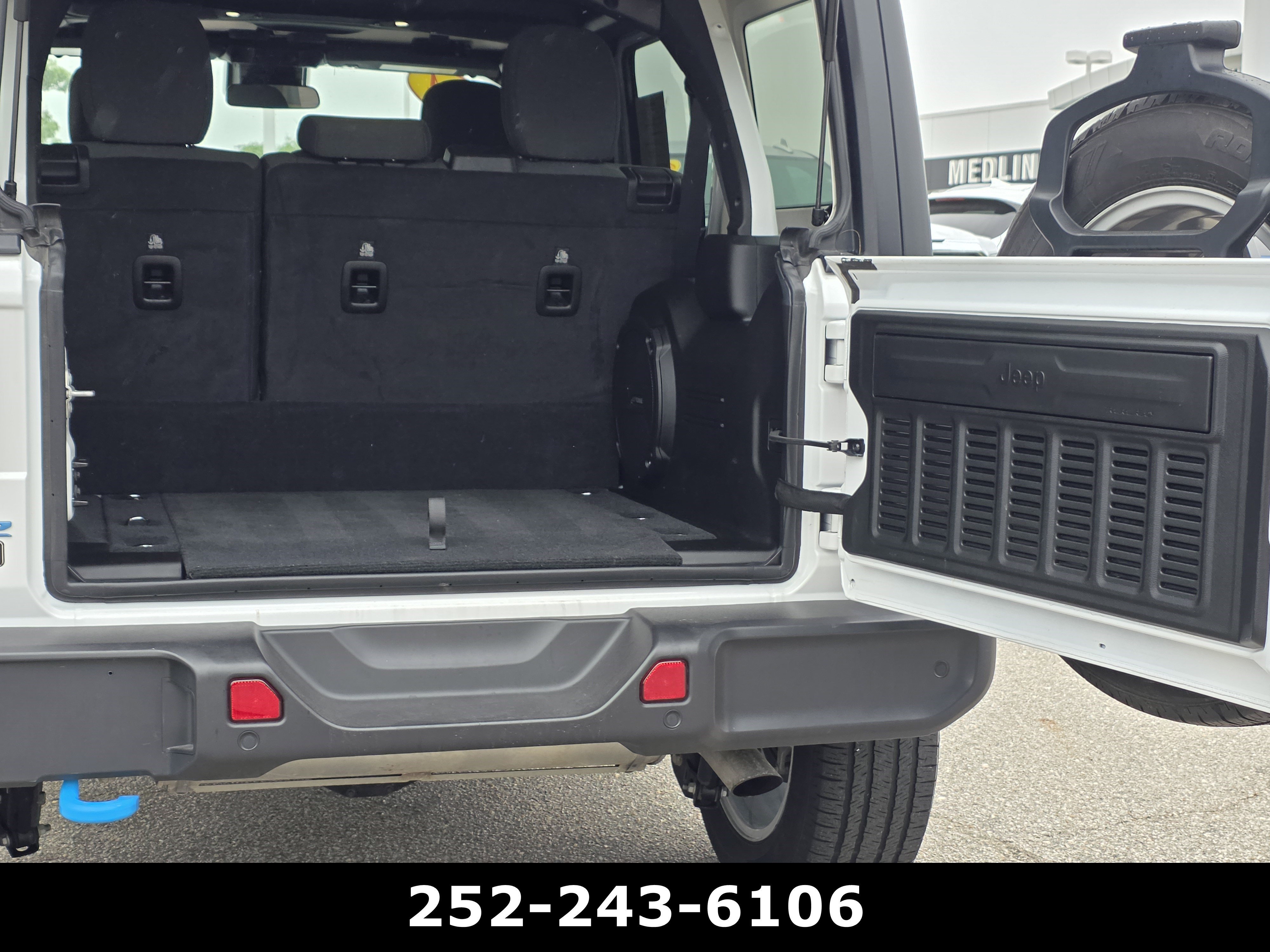 Used 2024 Bright White Clearcoat Jeep Sport S image 31