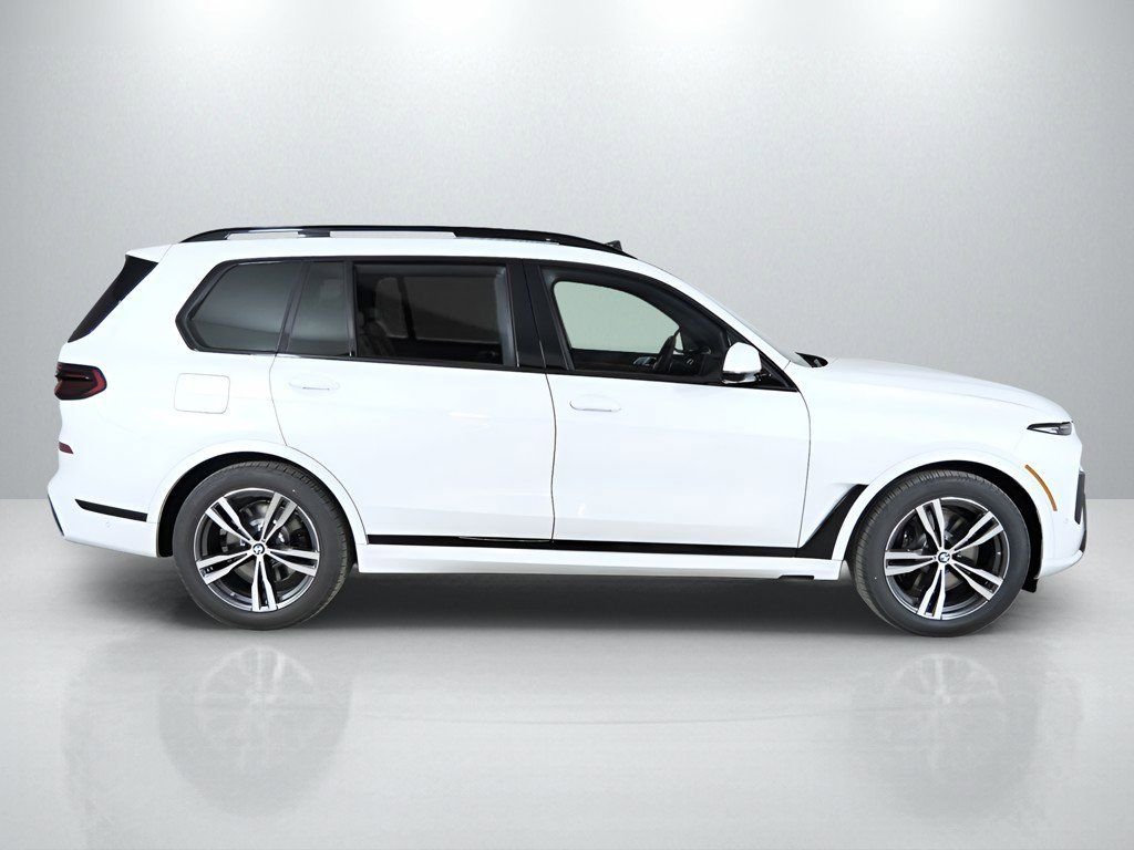 Used 2026 White BMW xDrive40i image 9