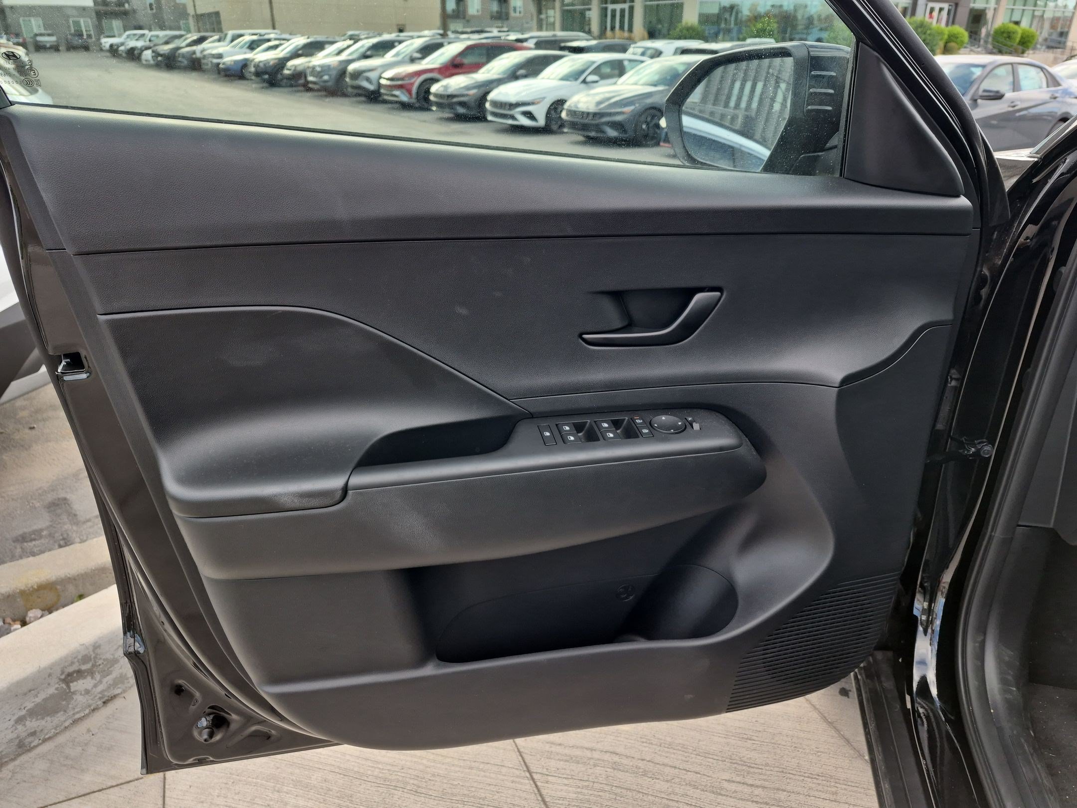 2026 Hyundai Kona SE - Photo 10