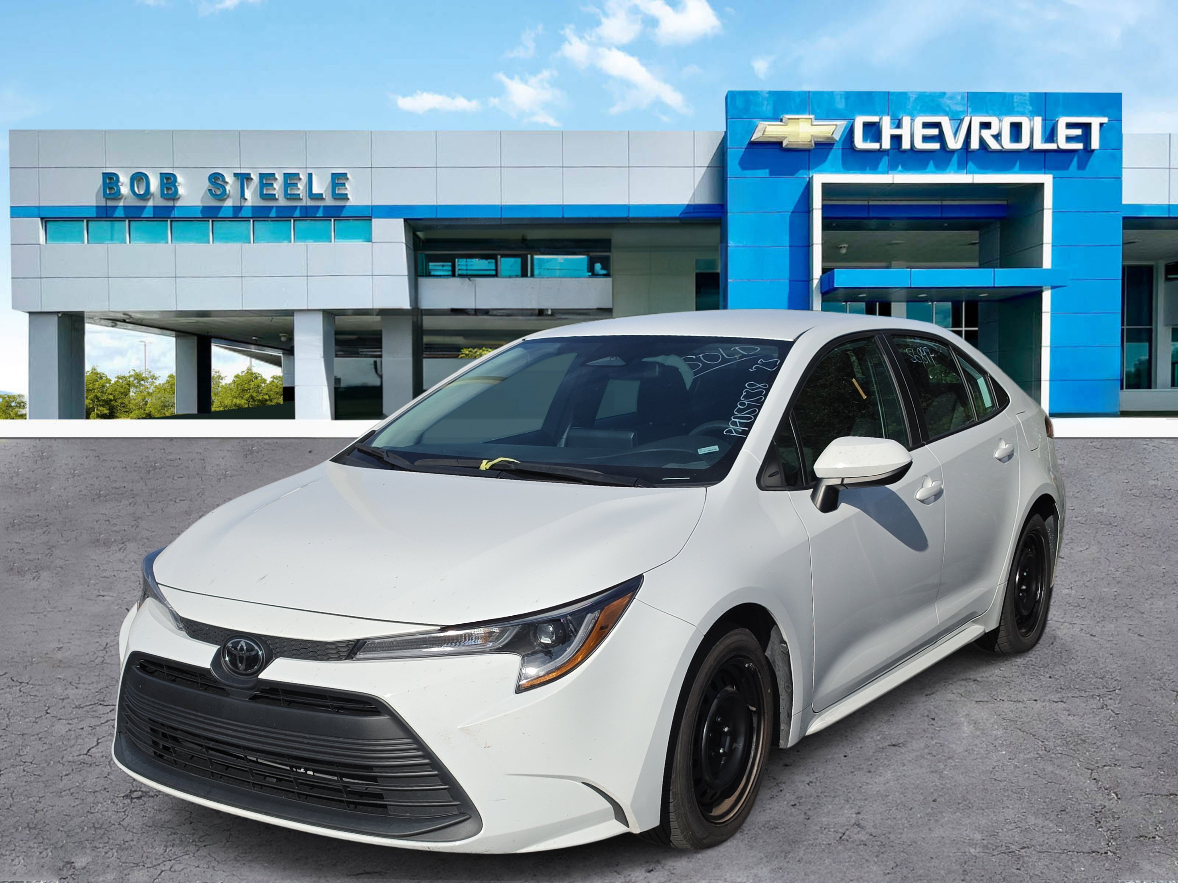 Used 2023 White Toyota LE image 4