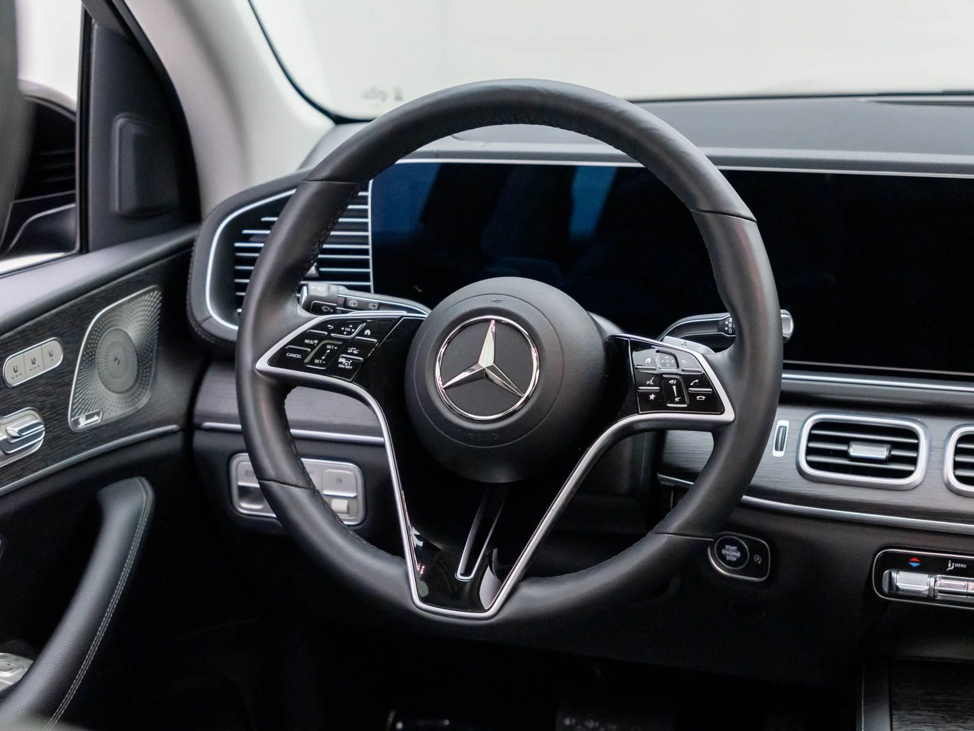 New 2026 Black Mercedes-Benz GLS 450 image 10